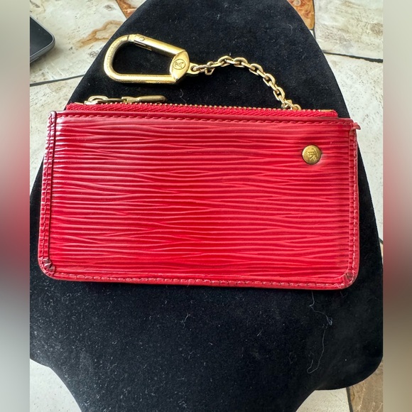 Louis Vuitton - Red Epi Coin Pouch - EUC - Picture 3 of 9